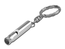 Schluesselanhaenger aus Metall mit Pfeife.
