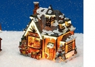 DEKO-HAUS M.BELEUCHTUNG POLY 17X15X19CM