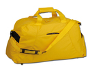 Reisetasche aus Polyester 420D mit Schultergurt. 1 Hauptfach und 2 weitere Faecher, fester Boden.