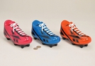 SPARDOSE FUSSBALLSCHUH KERAMIK SORT.21X9X11CM