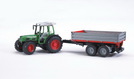 Fendt 209S mit Bordwandanhänger
