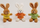 PLUESCHHASE M.SHIRT FROHE OSTERN SORT.22CM