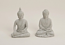 BUDDHA POLY SITZEND GRAU SORT.12-13CM